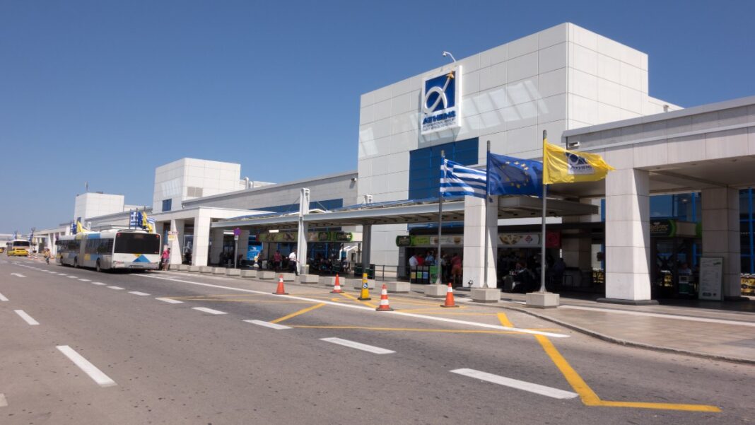 Athens-Airport Με ποιους τρόπους θα μπαίνουν οι τουρίστες στην Ελλάδα