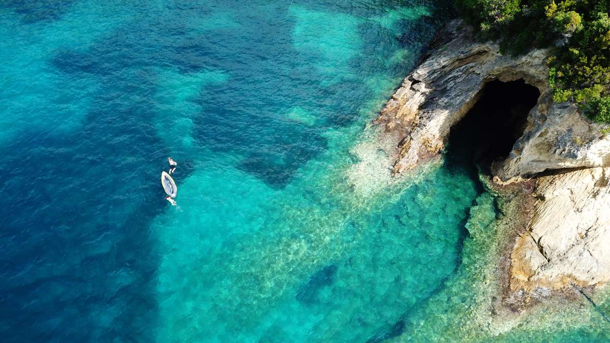 Μπέλα Βράκα, παραλία Σύβοτα 