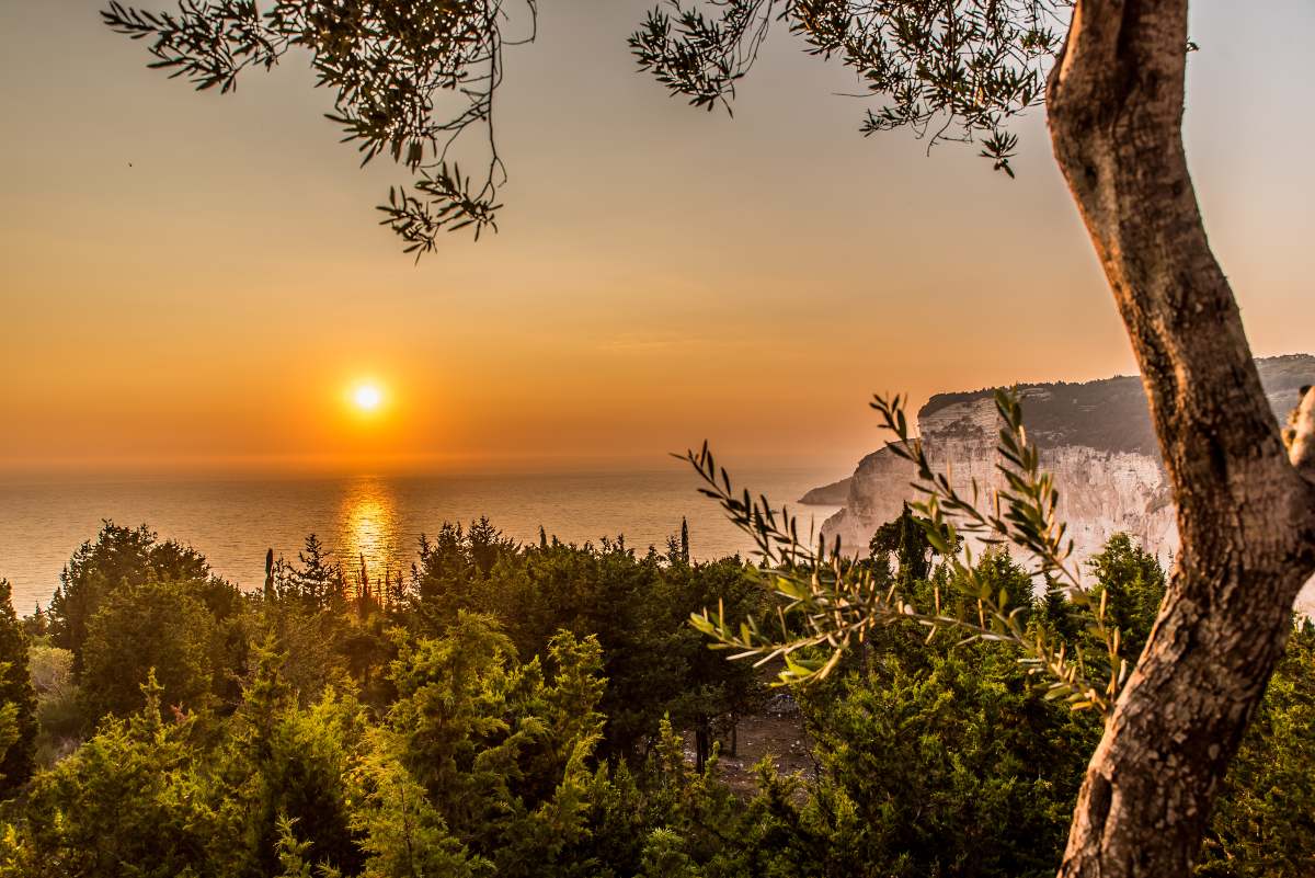 Το ηλιοβασίλεμα από τον Ερημίτη...Παξοί