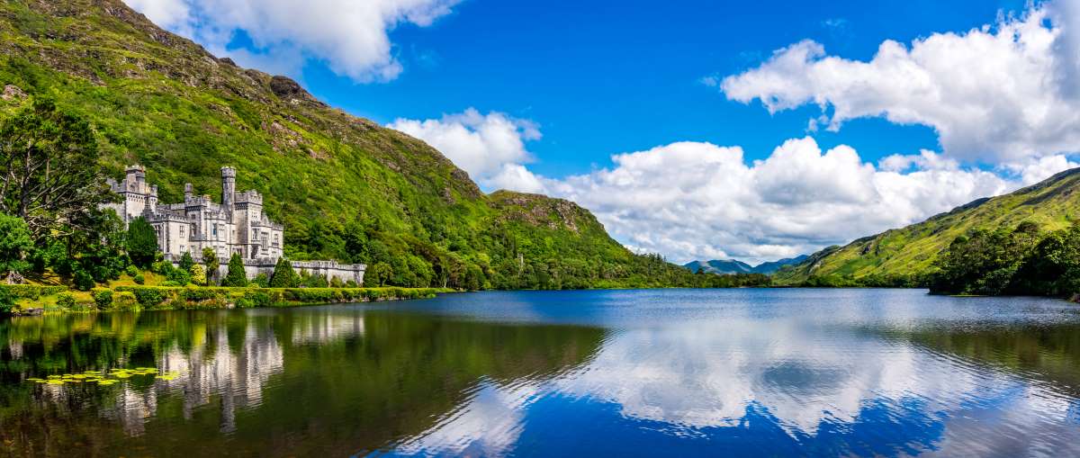 Kylemore Abbey, Connemara 