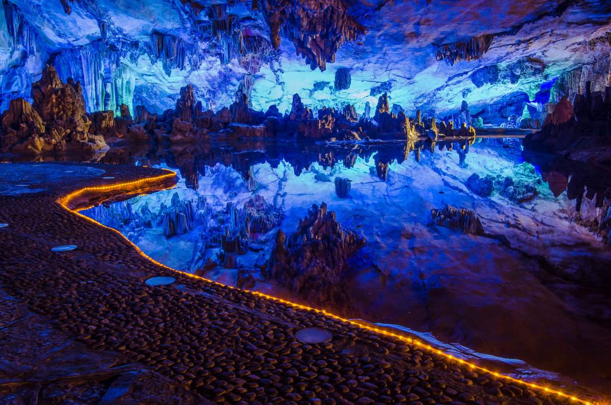 Reed Flute Cave, Κίνα