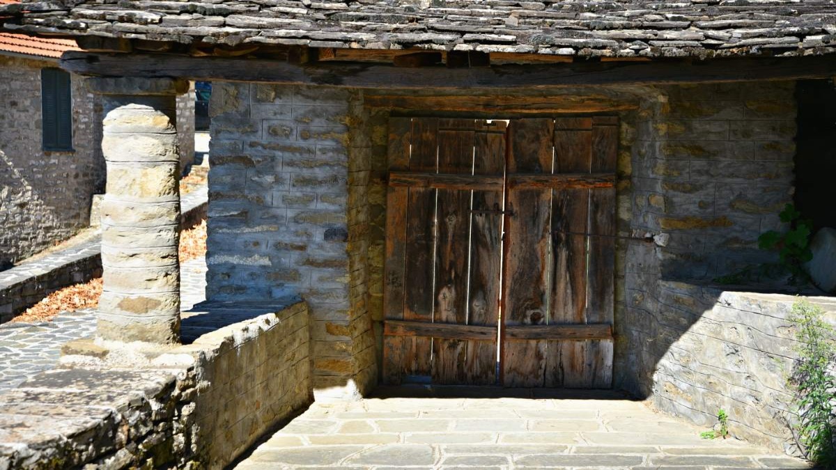 Φραγκάδες: Ένα από τα παλαιότερα χωριά του Ζαγορίου αν και όχι ευρέως γνωστό που χαρακτηρισμένο παραδοσιακός οικισμός