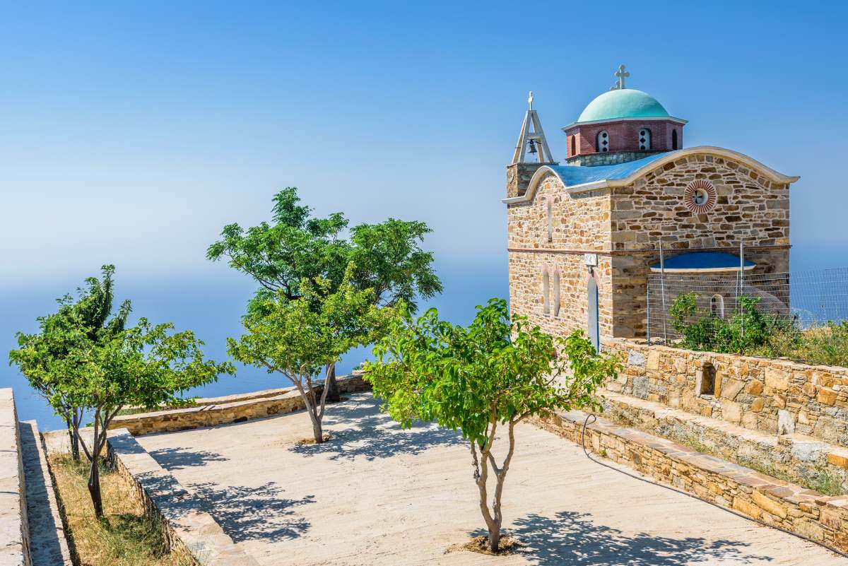 https://www.travelstyle.gr/wp-content/uploads/2022/08/Ikaria-Agiow-ASlexandros-in-Kouniadi.jpg