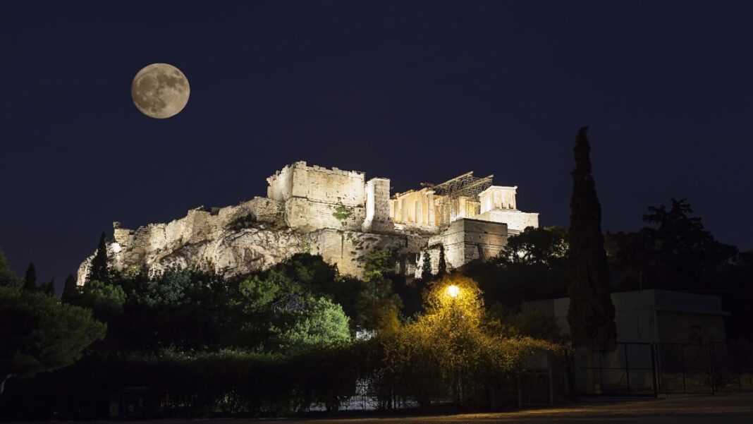 full moon Athens