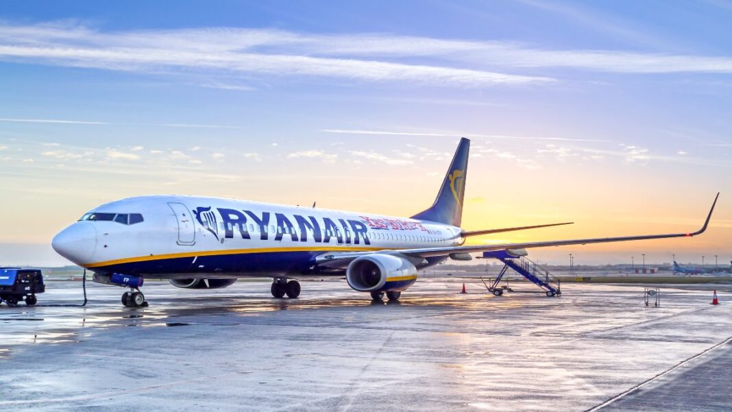 Ryanair - shutterstock