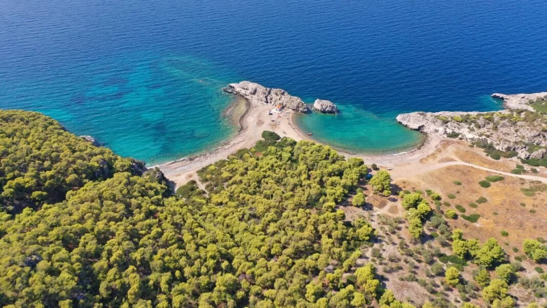 Παραλία Μυλοκόπη Λουτράκι