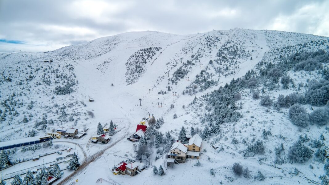 shutterstock_Seli ski center