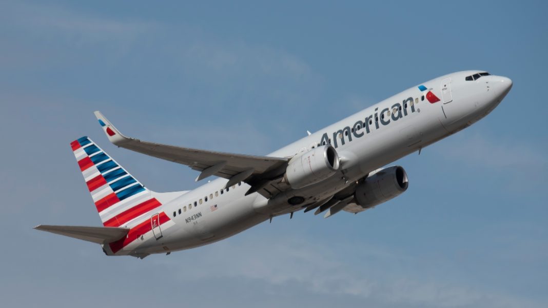 American Airlines Boeing 737 - 800