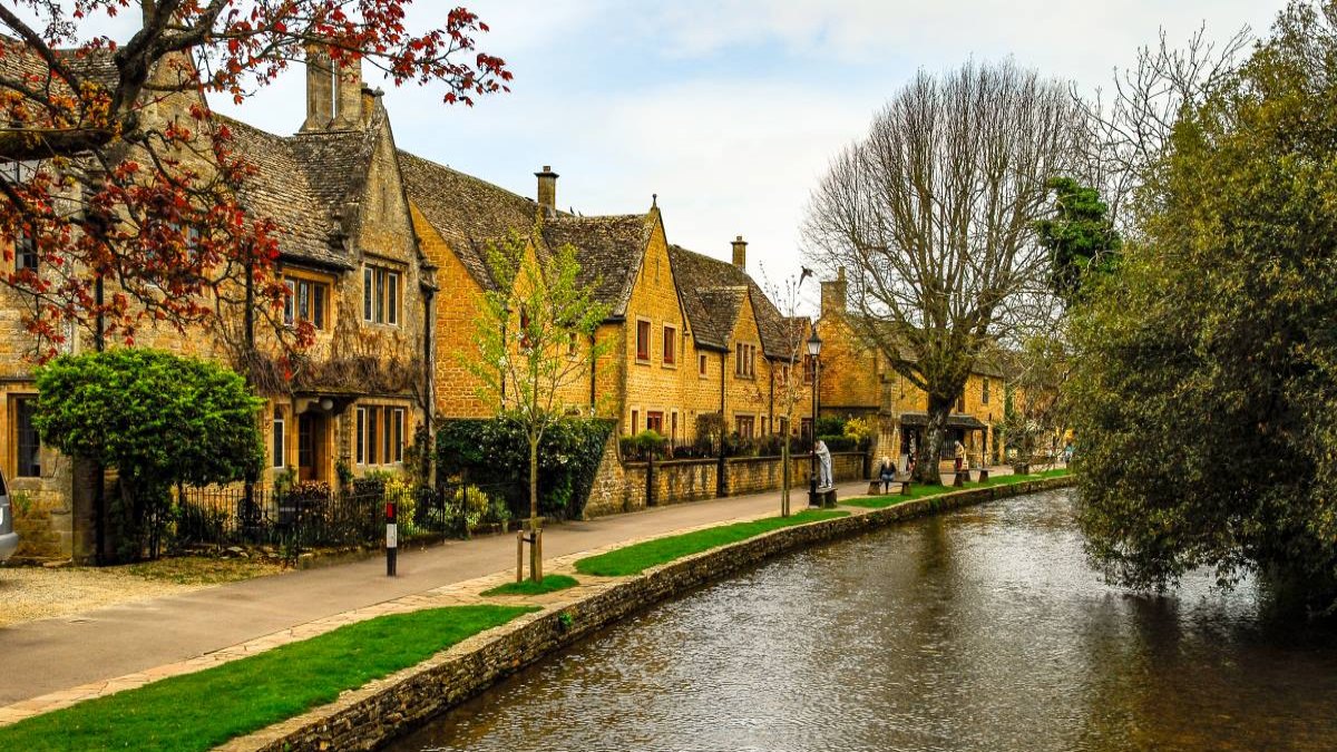 Αυτό το αγγλικό χωριό έχει χαρακτηριστεί ως το πιο ρομαντικό μέρος στο Ηνωμένο Βασίλειο
