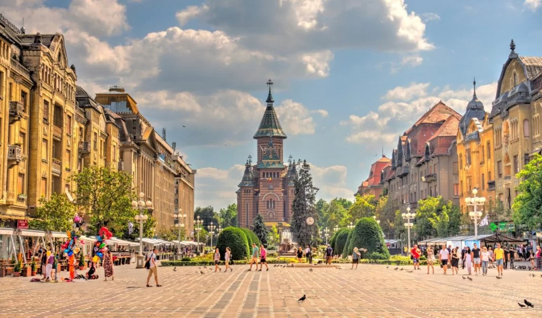 shutterstock_Timisoara historical center Τιμισοάρα ΡΟυμανία
