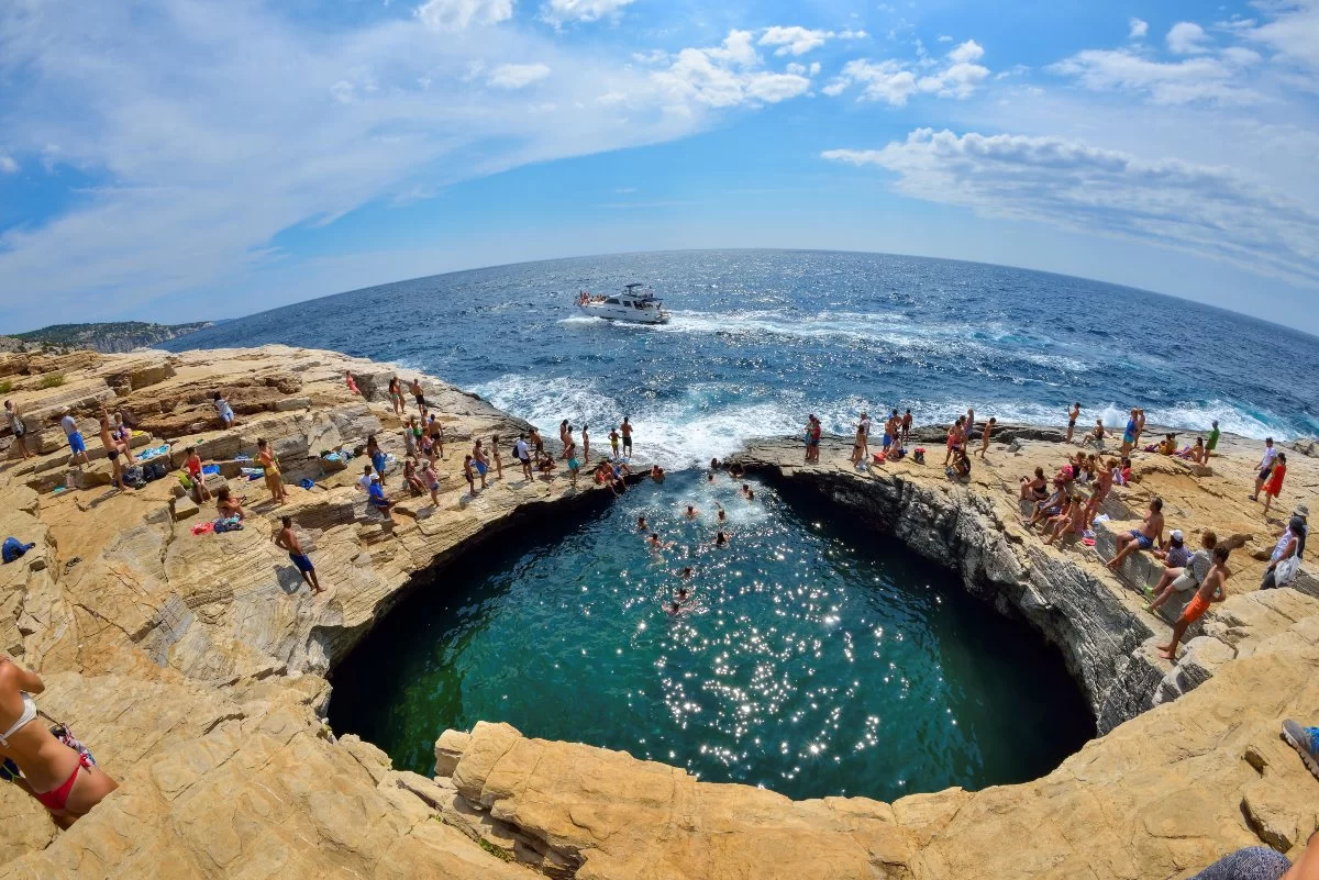 Γκιόλα Θάσος