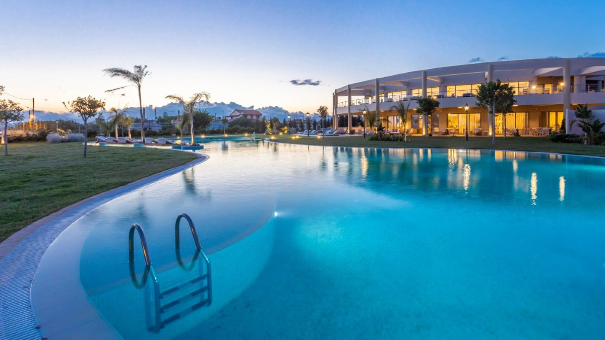 Elysian Luxury Hotel Spa