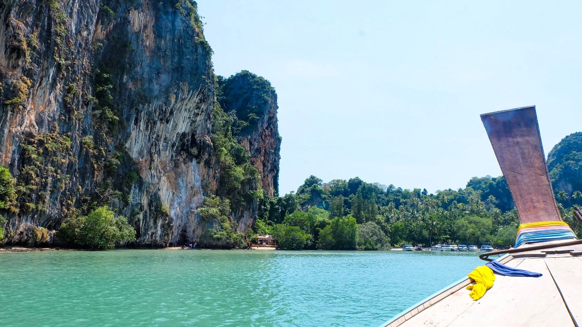 island hopping