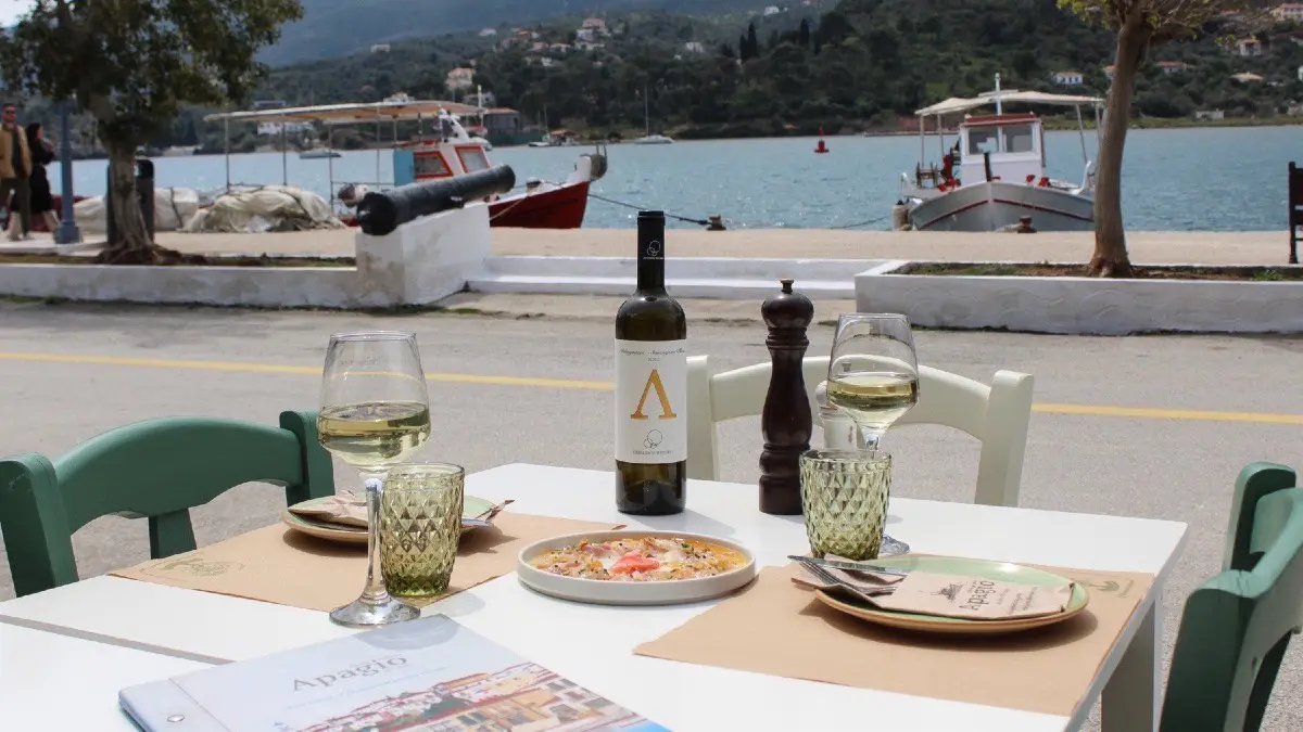 Το εστιατόριο Apagio στον Πόρο