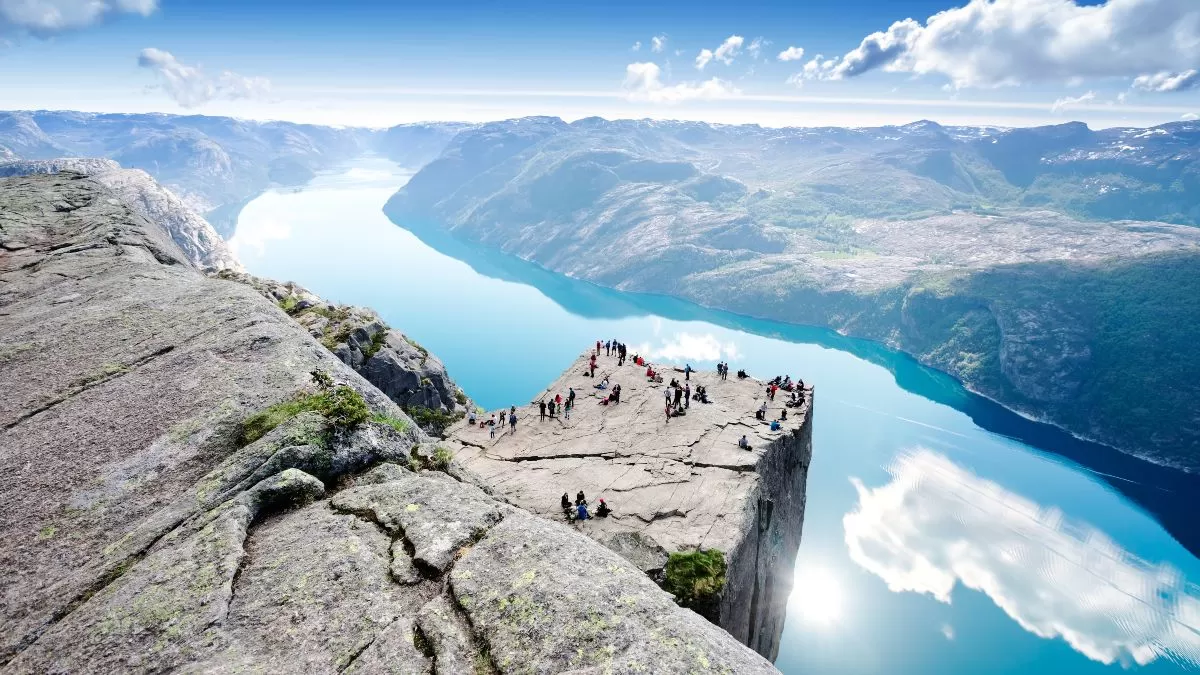 Cliff Preikestolen στο φιόρδ Lysefjord - Νορβηγία