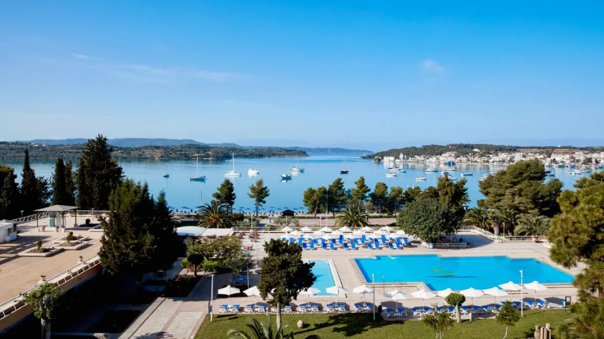 AKS Hotels: Η απόλυτη εμπειρία φιλοξενίας στο Πόρτο Χέλι