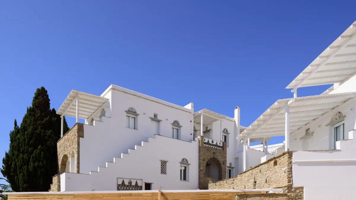Alasi Hotel: Η πολυτέλεια της απλότητας στην Τήνο