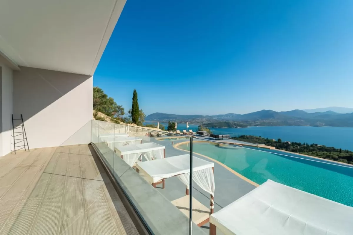Η θέα από το Blue Moments