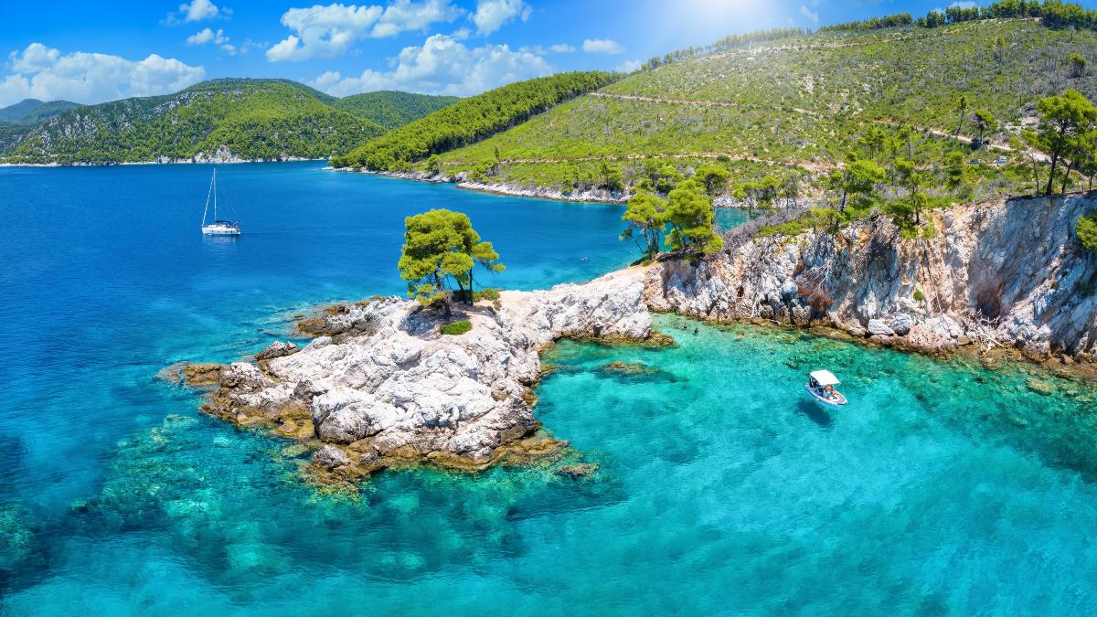 Σκόπελος παραλία