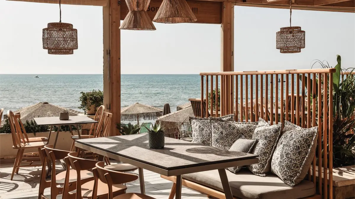 Brusco Kitchen & Bar: Το hospot που μεταμορφώνει τις διακοπές σου σε εμπειρία