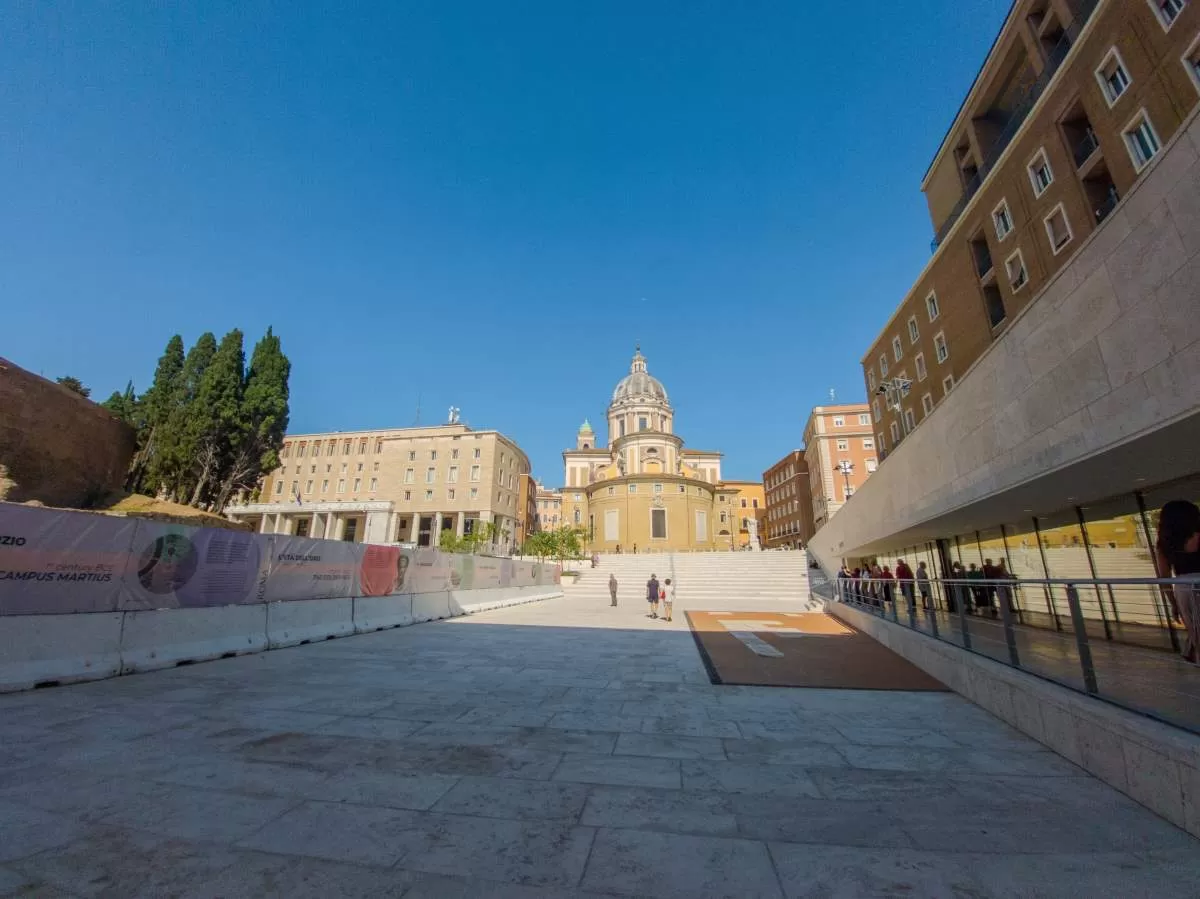 Piazza Augusto Imperatore Ρώμη
