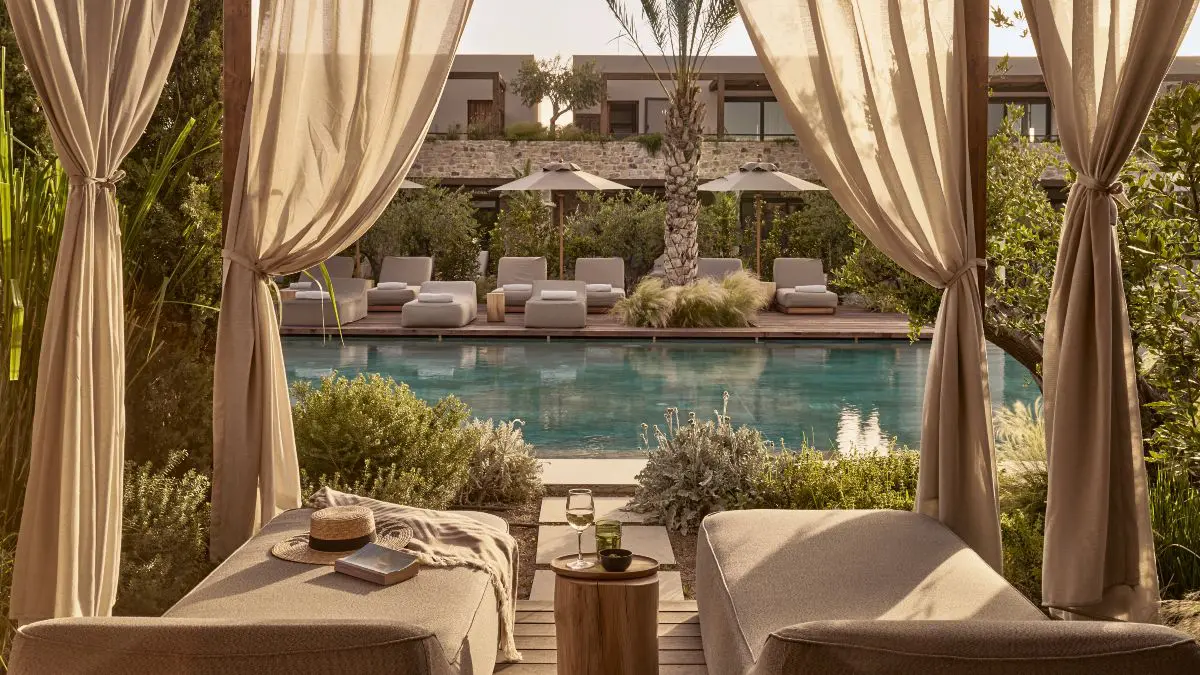 Theros All Suite Hotel: Όταν η φιλοσοφία του well being συναντά την ανεπιτήδευτη πολυτέλεια