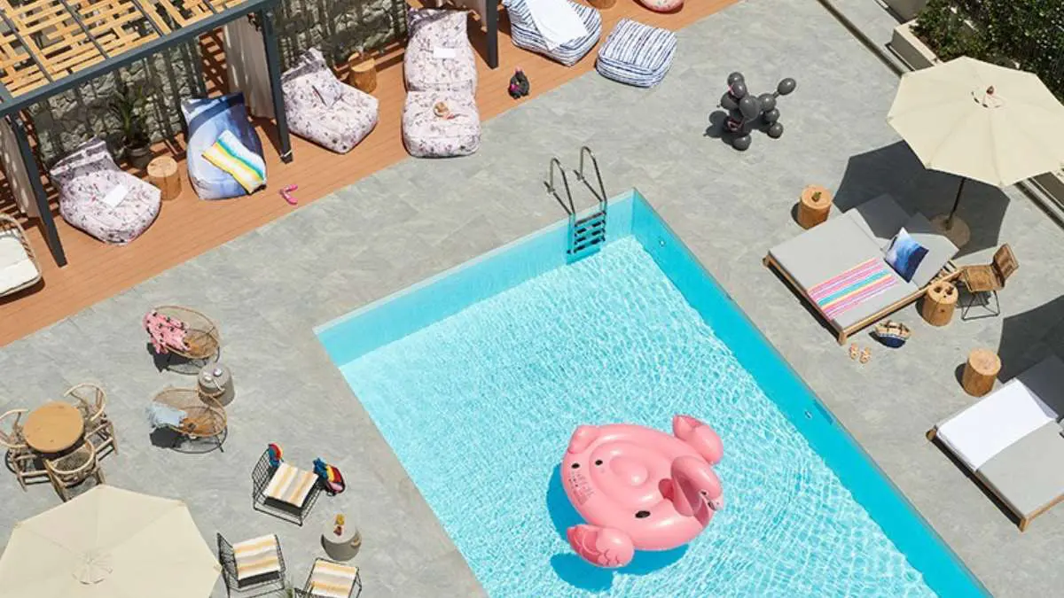 Moxy Patra Marina: Ο απόλυτος προορισμός διαμονής και διασκέδασης στην Πάτρα