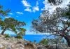 Κρήτη: Οι τέσσερις περιοχές UNESCO – Ένα νησί, τέσσερις θησαυροί παγκόσμιας αξίας Πευκοδάσος κοντά στη Μονή Κουδουμά κάτω από τα Αστερούσια Όρη στη νότια ακτή του Ηρακλείου