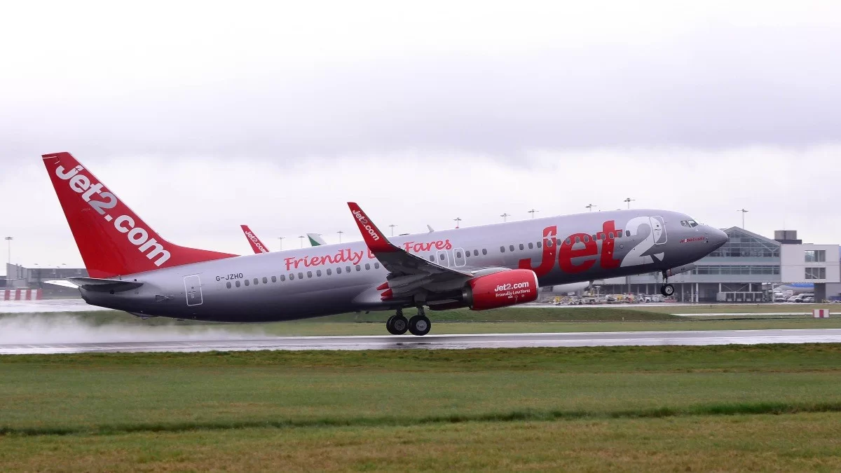 Ακυρώνει τις πτήσεις διακοπών η Jet2