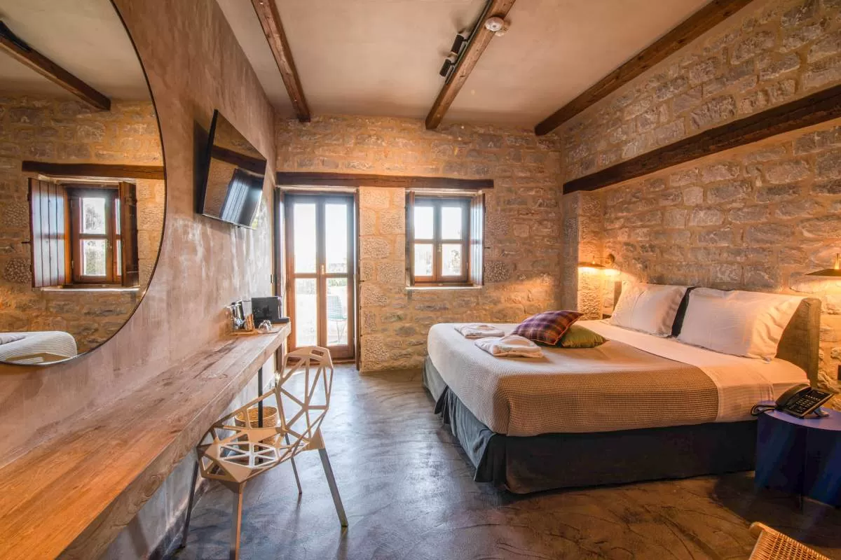 Πέτρα & Φως Μάνη