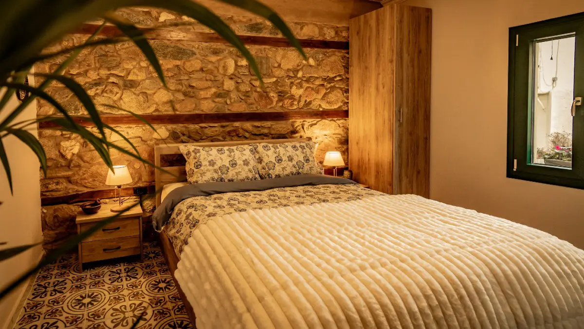 sohos-room.jpg Sohos Traditional Homes