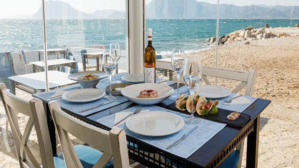 Εστιατόριο Ιστιοπλοϊκού Ομίλου Πατρών: Για γαστρονομικές απολαύσεις δίπλα στη θάλασσα