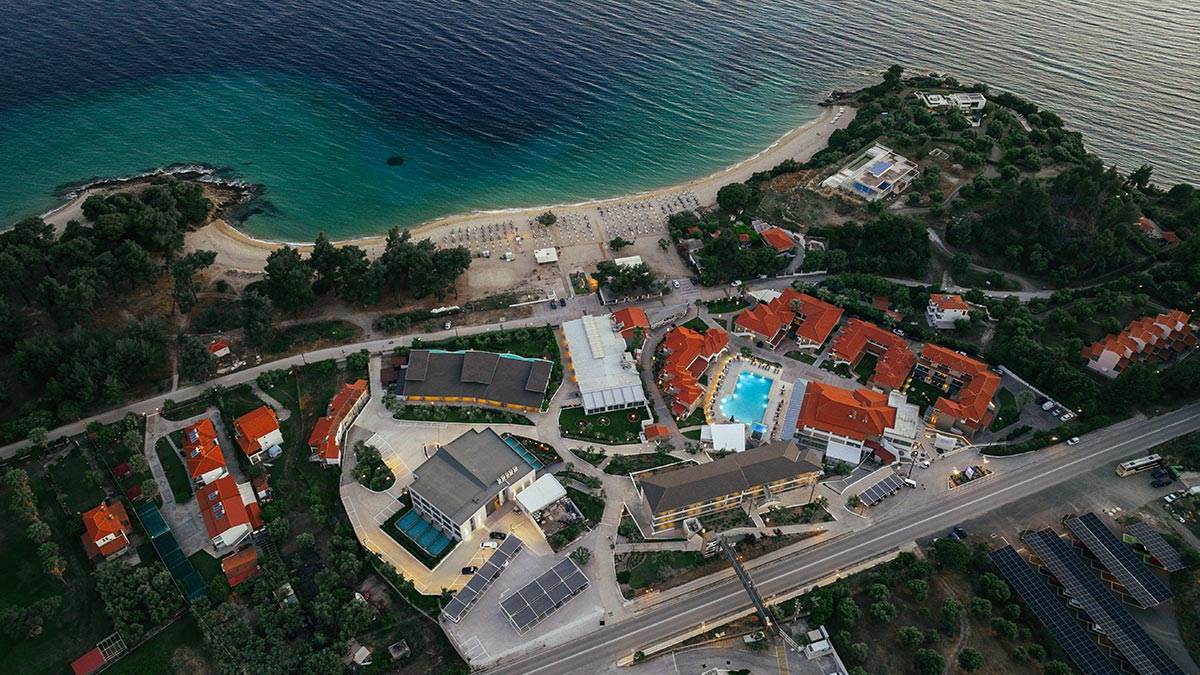 Lagomandra Beach Hotels & Suites: Καλοκαιρινή απόδραση στη μαγευτική Σιθωνία