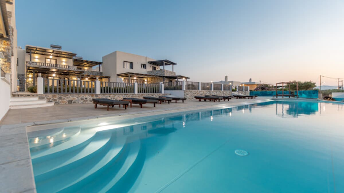 Nilea Island Living: Το νέο κυκλαδίτικο διαμάντι της Νάξου στην Αγία Άννα | Ταξίδια στο LivePress.gr